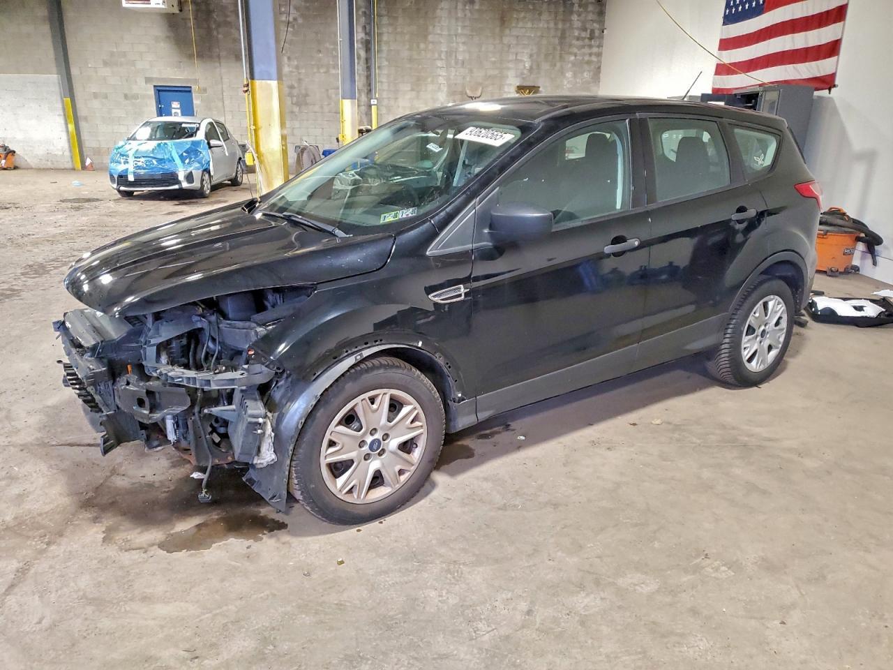 2016 Ford Escape - zdjęcie główne