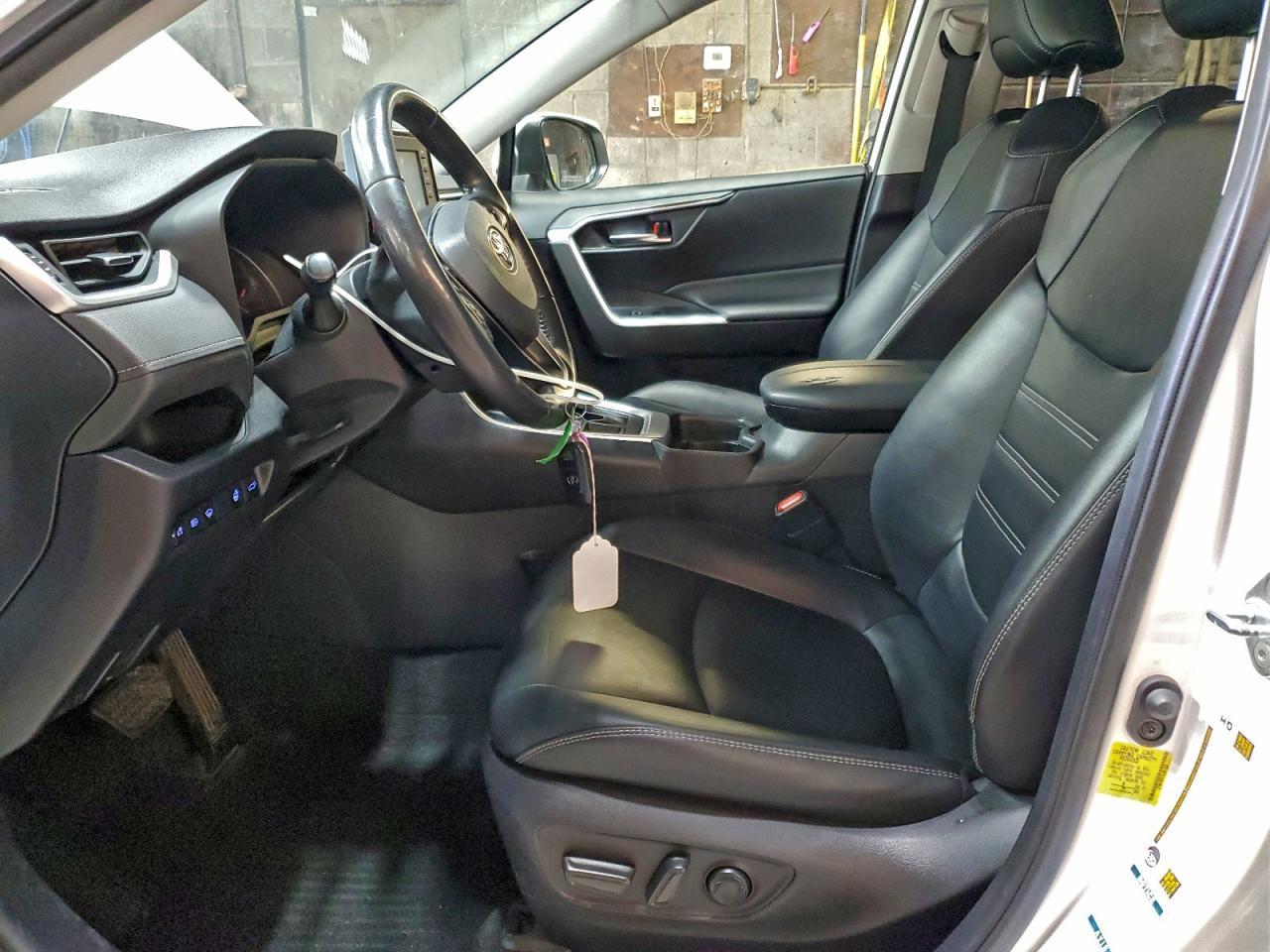 2020 Toyota RAV 4 - zdjęcie 7