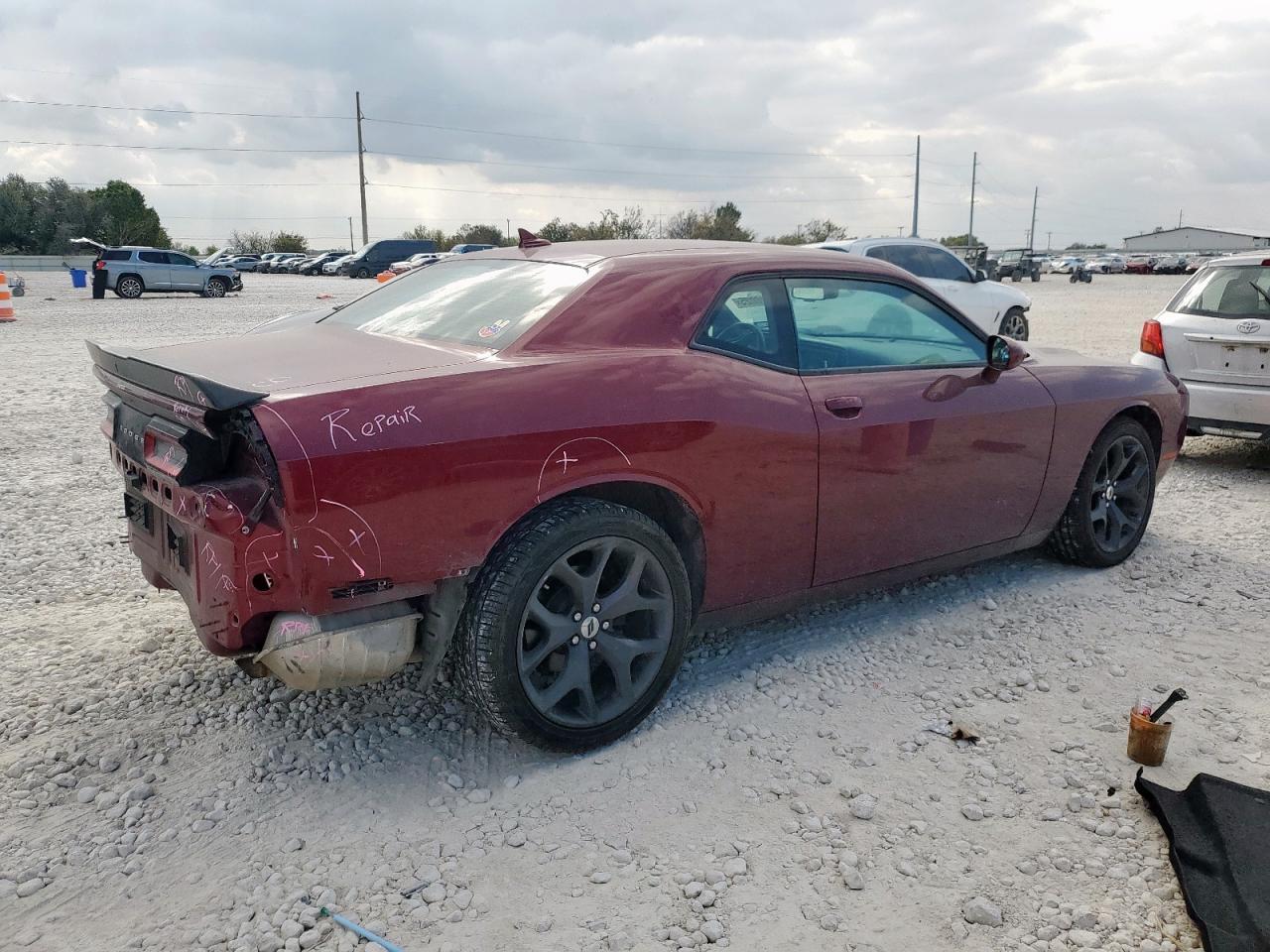2017 Dodge Challenger - zdjęcie 3