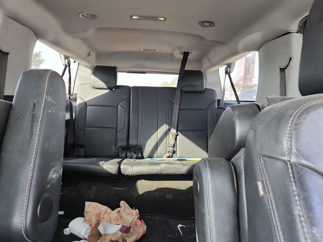 2018 Chevrolet Suburban C1500 Premier - zdjęcie 10