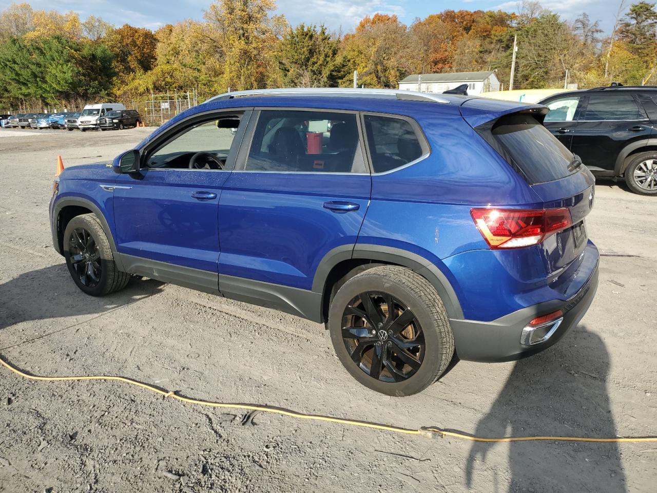 2022 Volkswagen Taos - zdjęcie 2