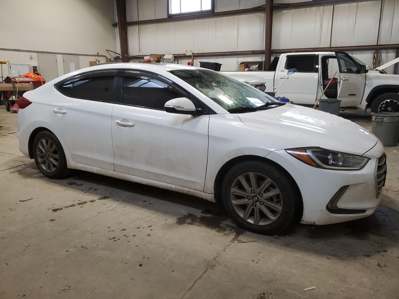 2017 Hyundai Elantra - zdjęcie 4