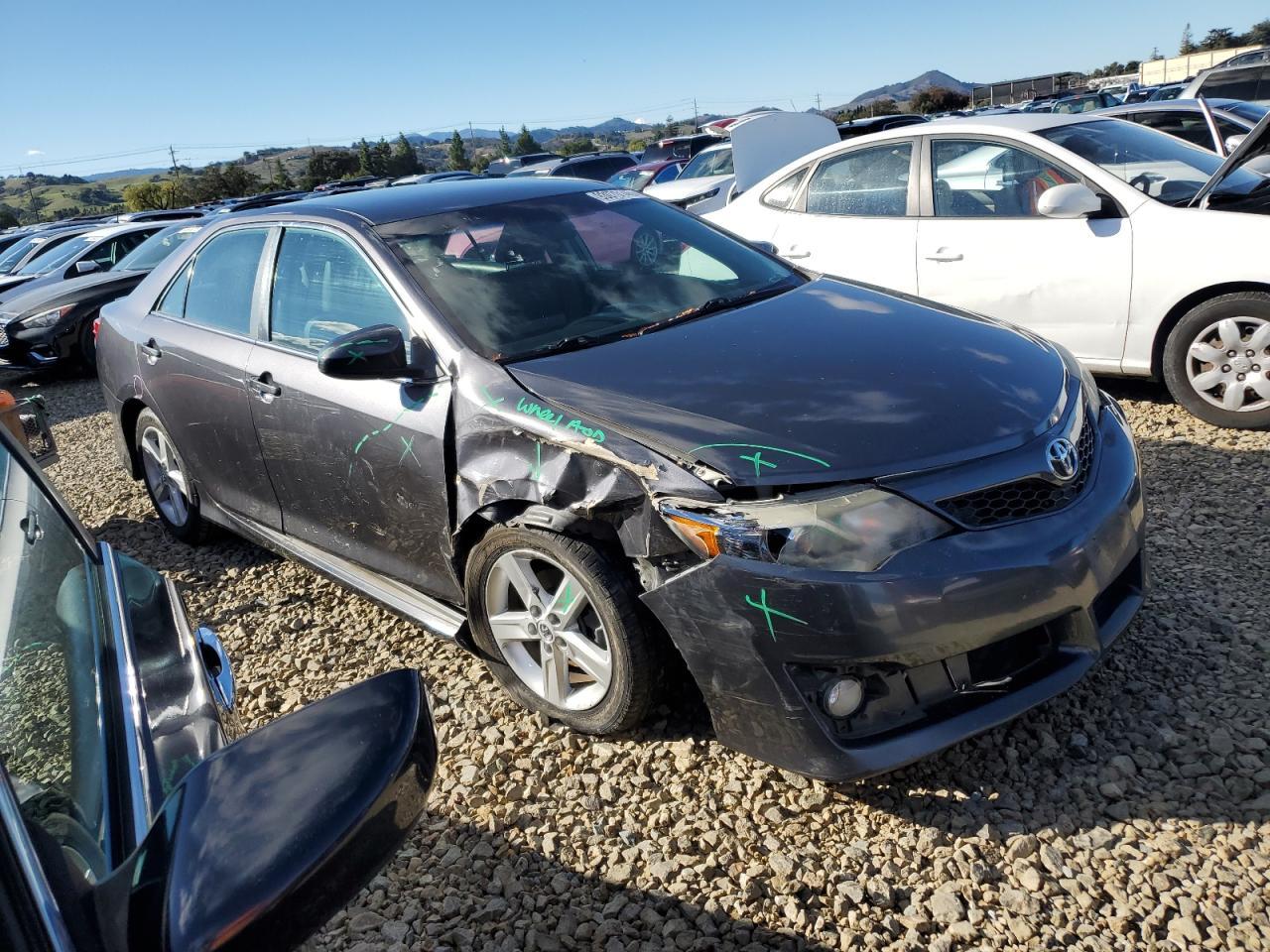 2013 Toyota Camry - zdjęcie 4