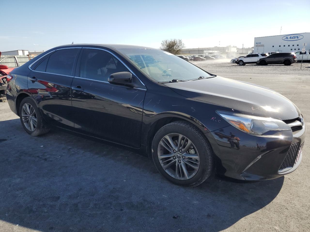 2015 Toyota Camry - zdjęcie 4