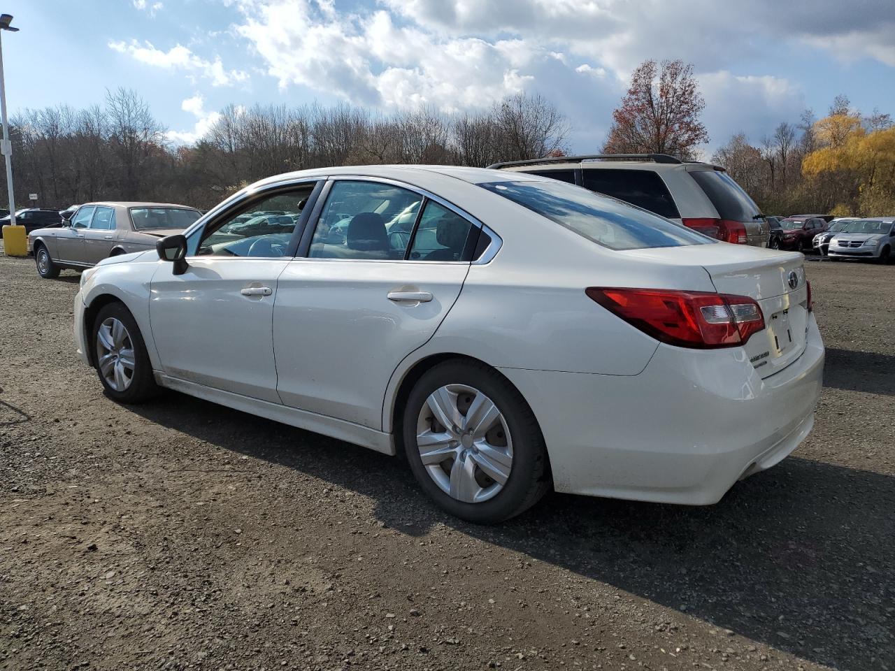 2016 Subaru Legacy 2.5I - zdjęcie 2