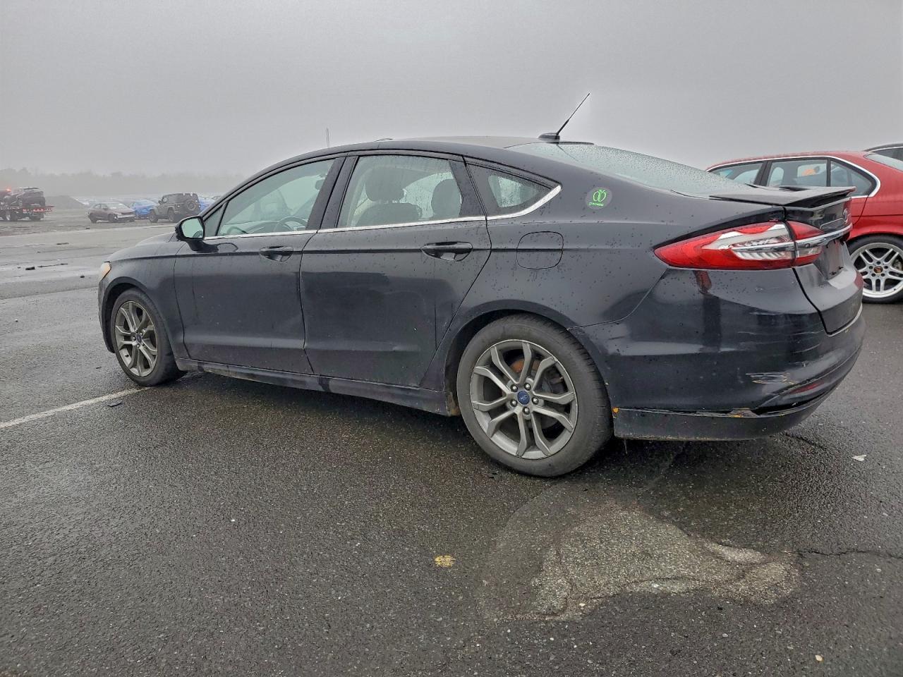2017 Ford Fusion - zdjęcie 2