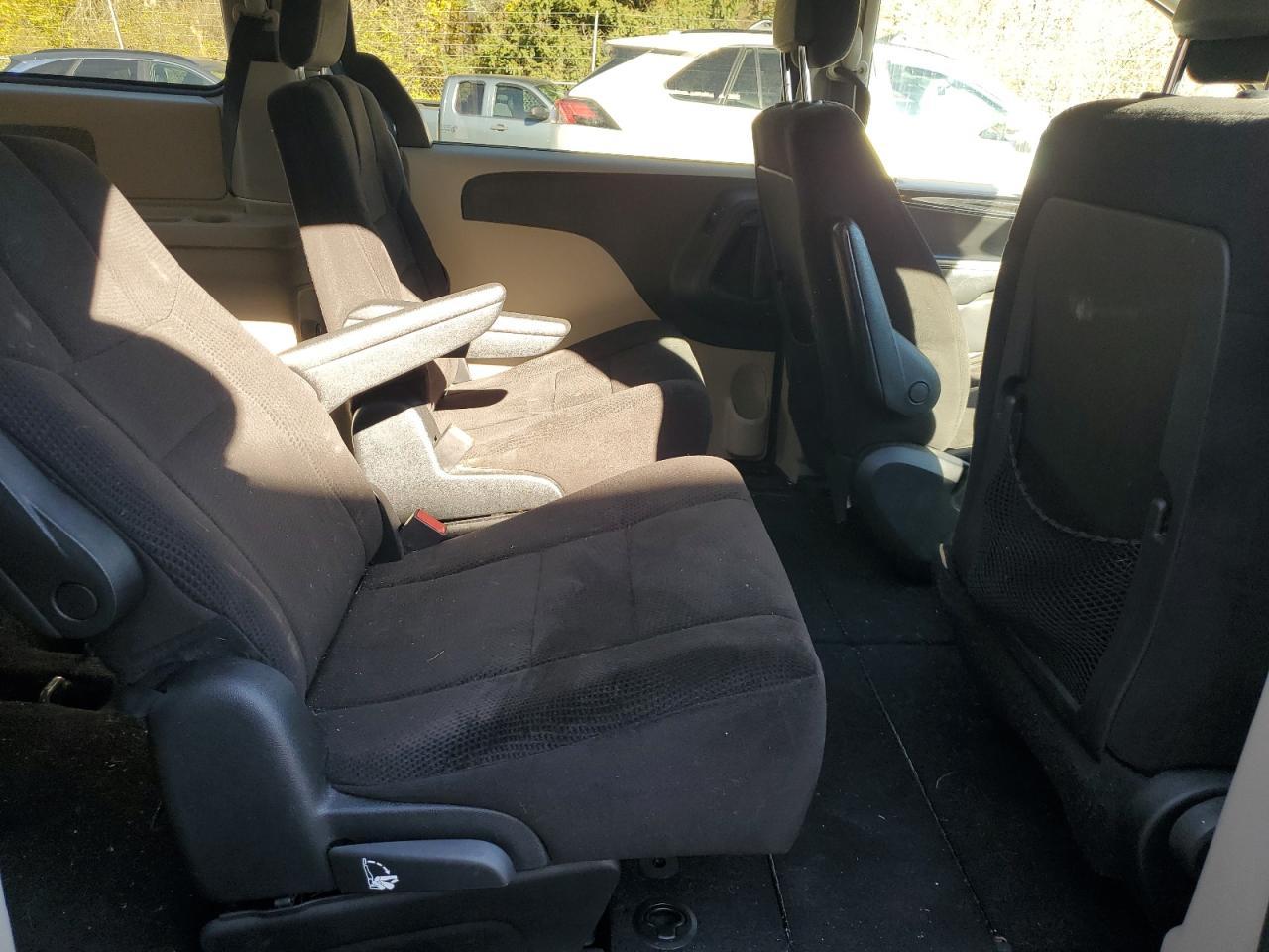 2013 Dodge Caravan - zdjęcie 11