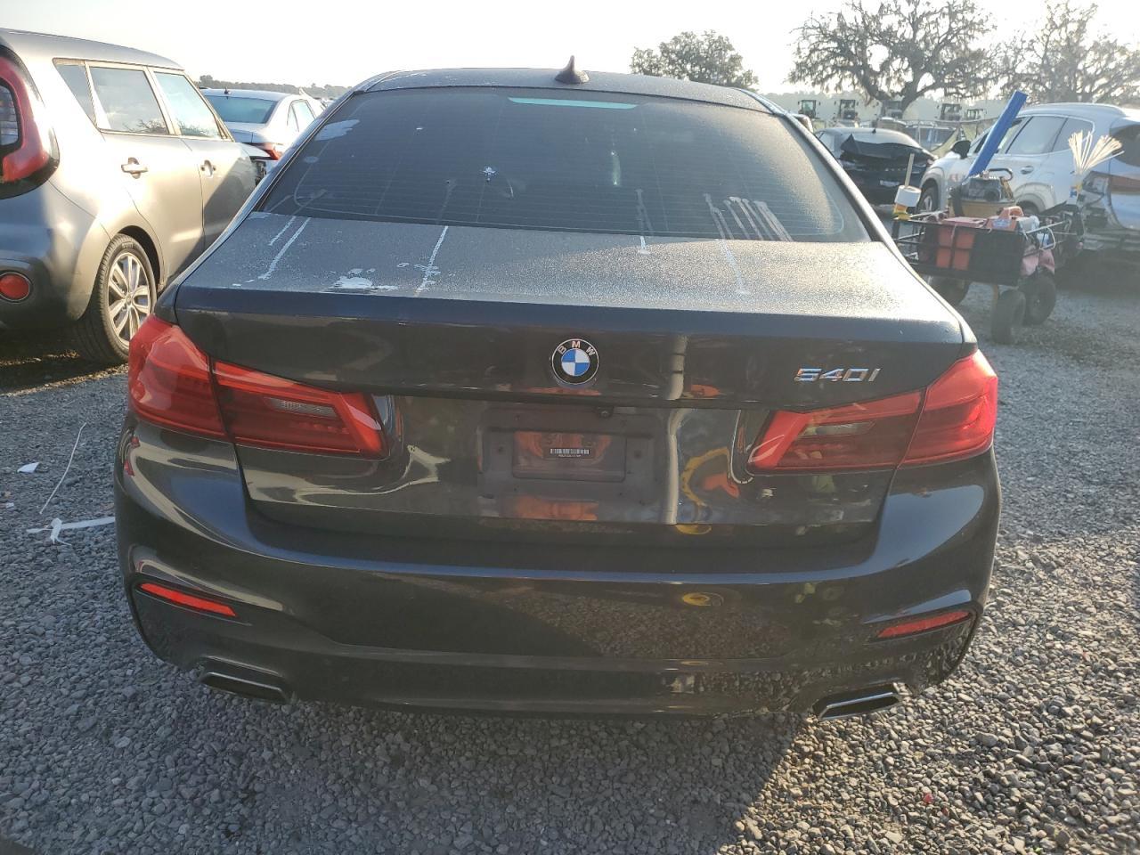 2020 BMW Seria 5 - zdjęcie 6