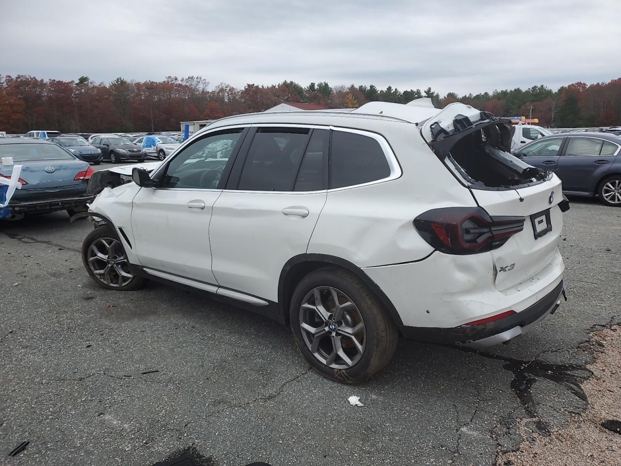 2024 BMW X3 xDrive30I - zdjęcie 2