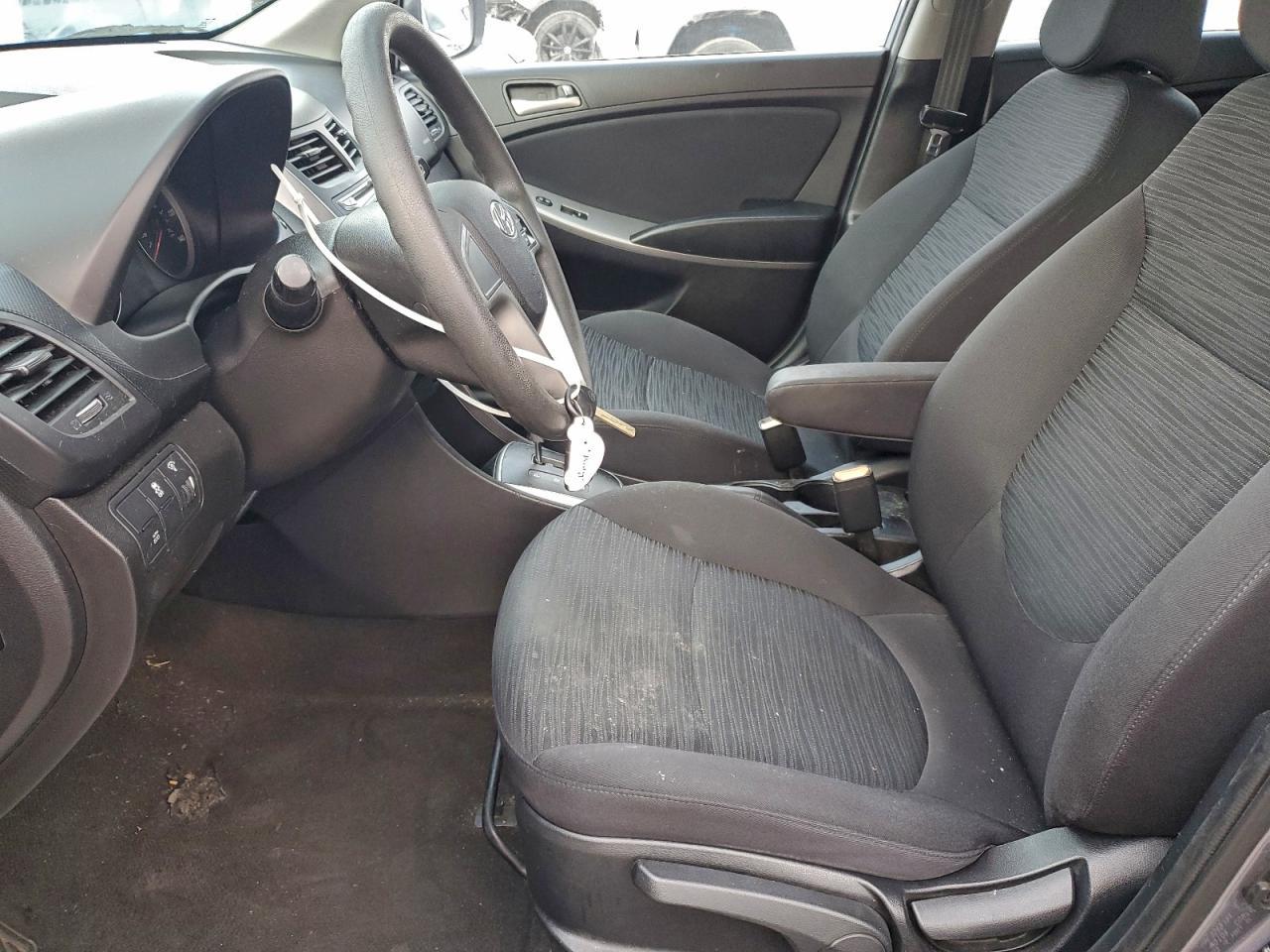 2016 Hyundai Accent - zdjęcie 7