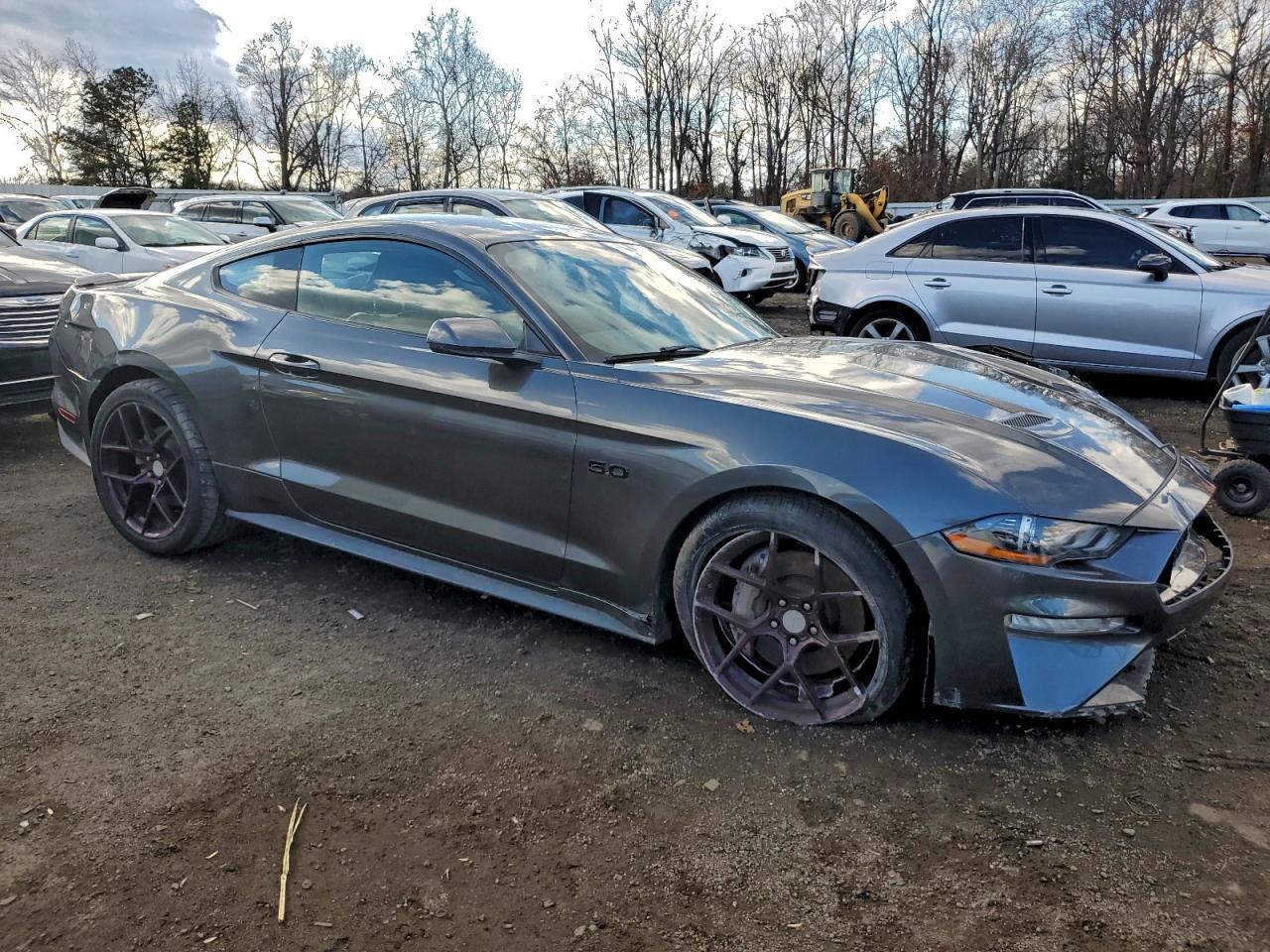 2019 Ford Mustang Gt - zdjęcie 4