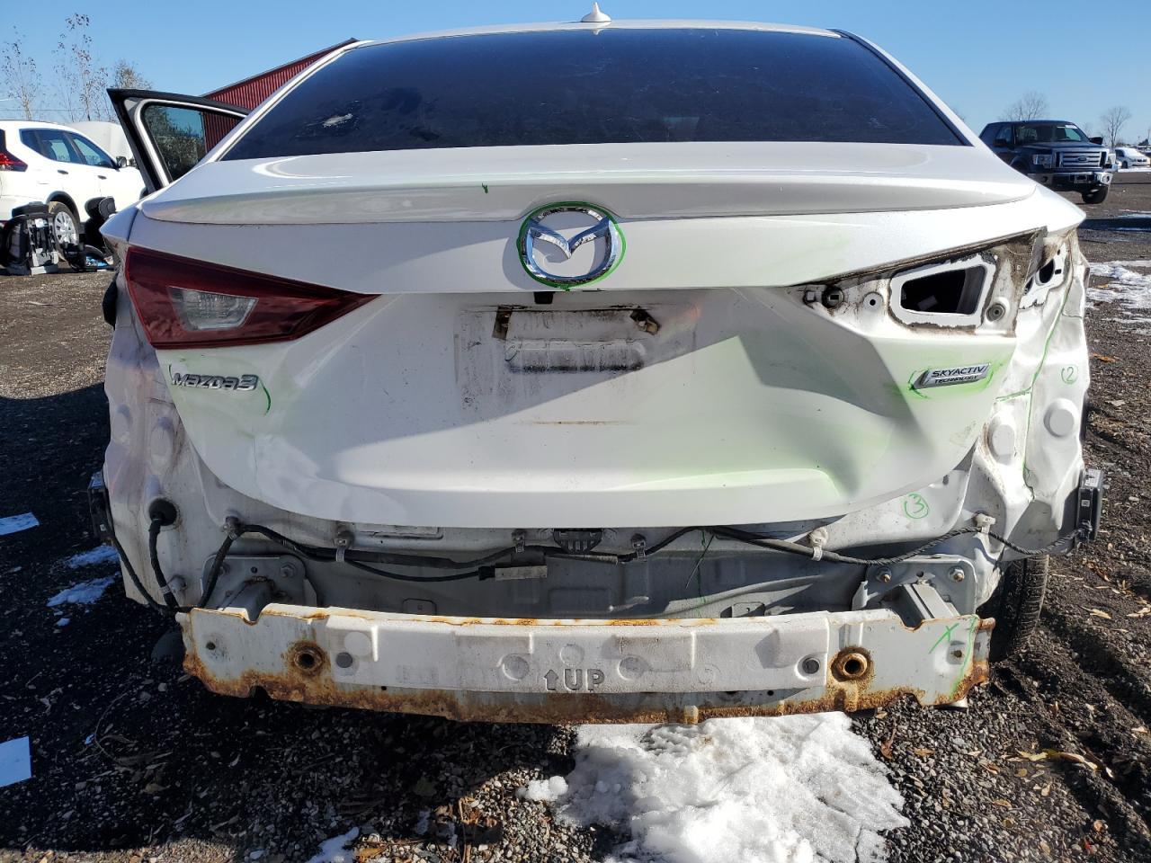 2016 Mazda 3 - zdjęcie 6