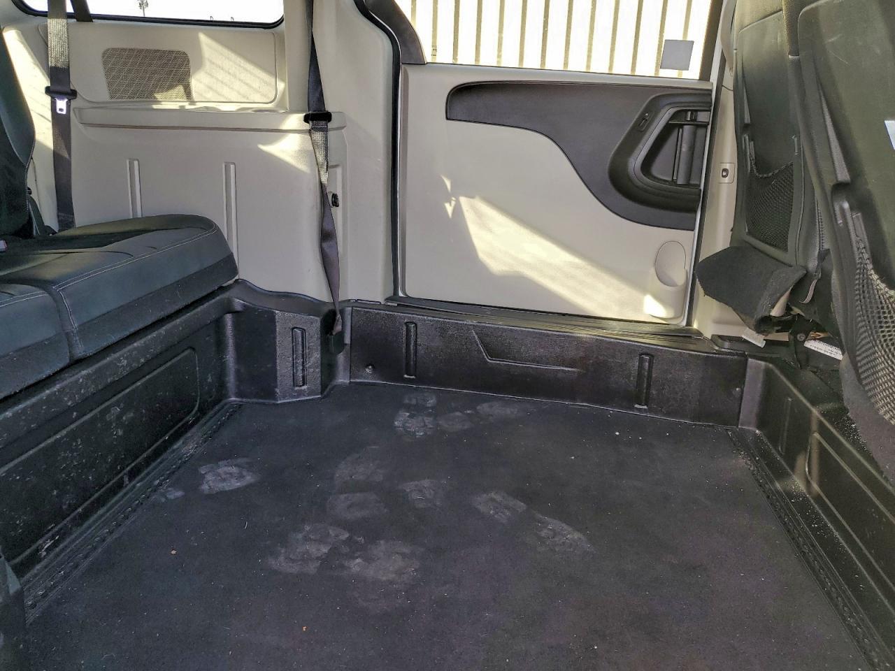 2017 Dodge Grand Caravan Sxt - zdjęcie 11