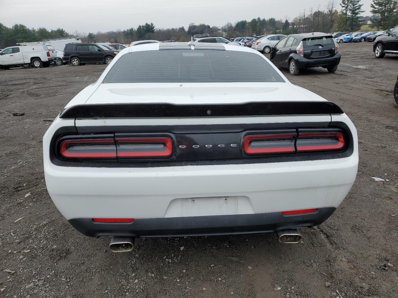 2017 Dodge Challenger Sxt - zdjęcie 6