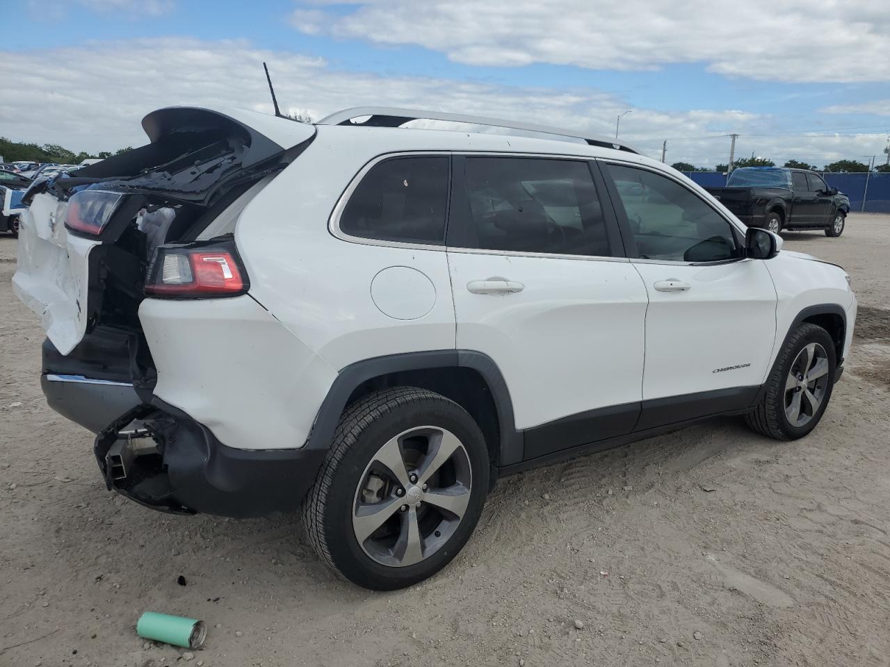 2020 Jeep Cherokee - zdjęcie 3