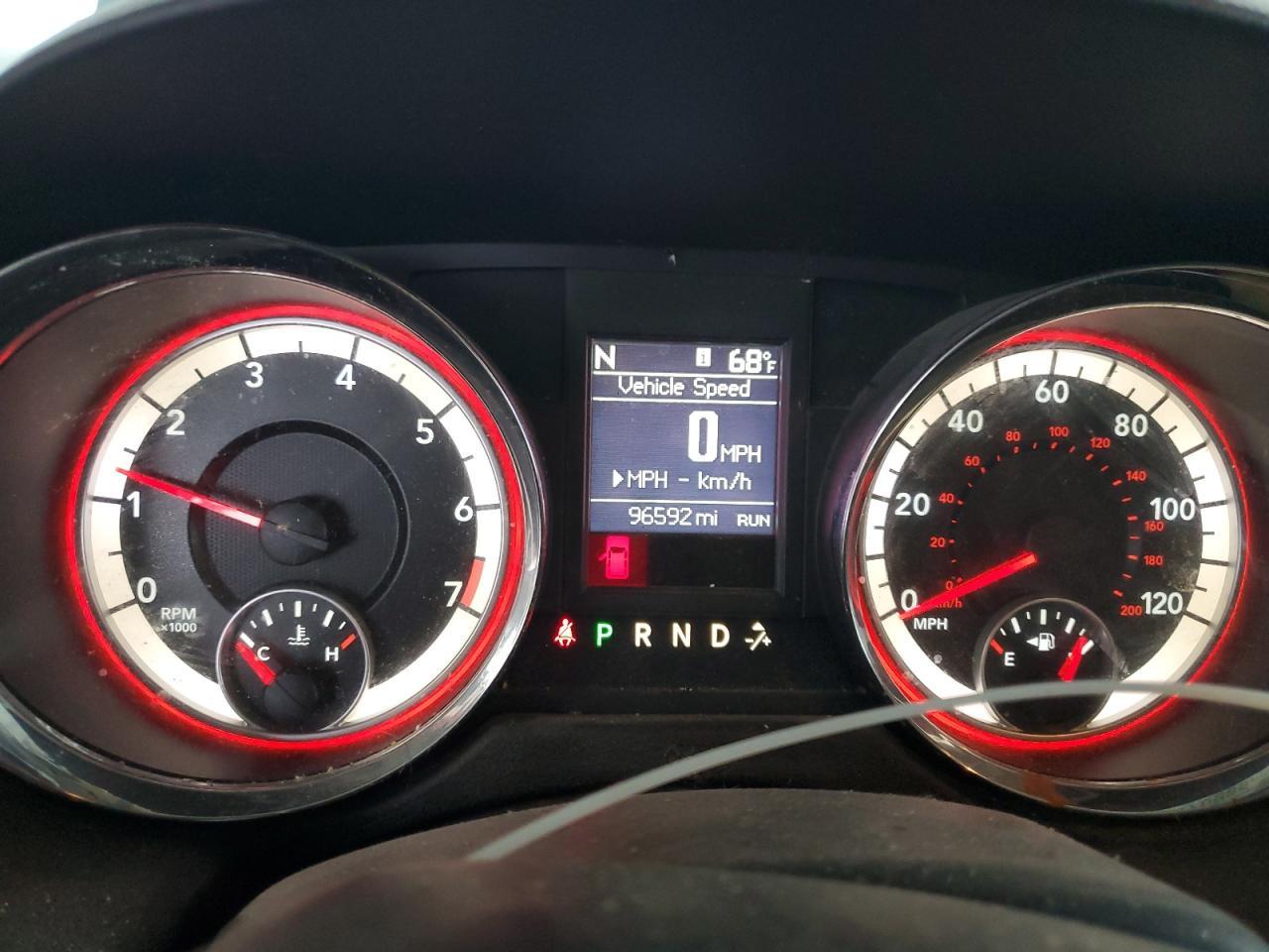 2014 Dodge Caravan - zdjęcie 9