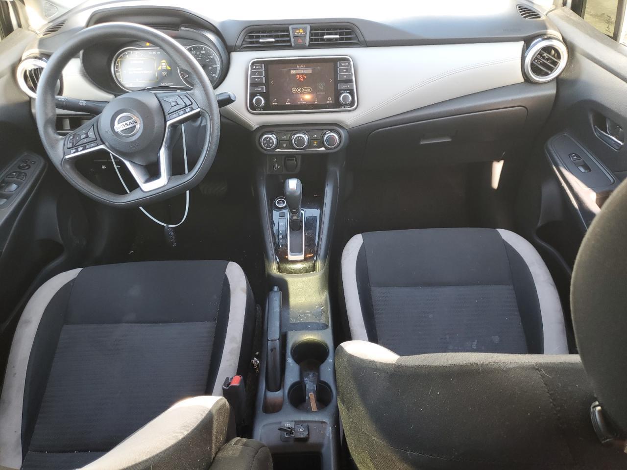 2020 Nissan Versa Sv - zdjęcie 8