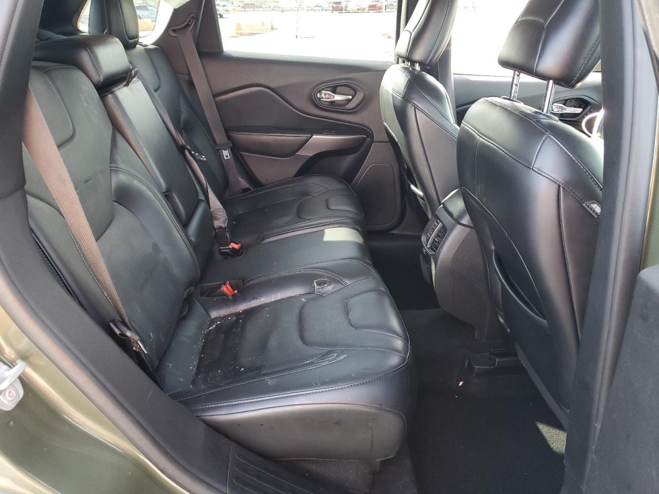 2020 Jeep Cherokee Limited - zdjęcie 10