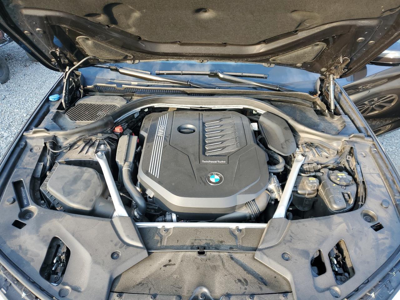 2020 BMW Seria 5 - zdjęcie 11