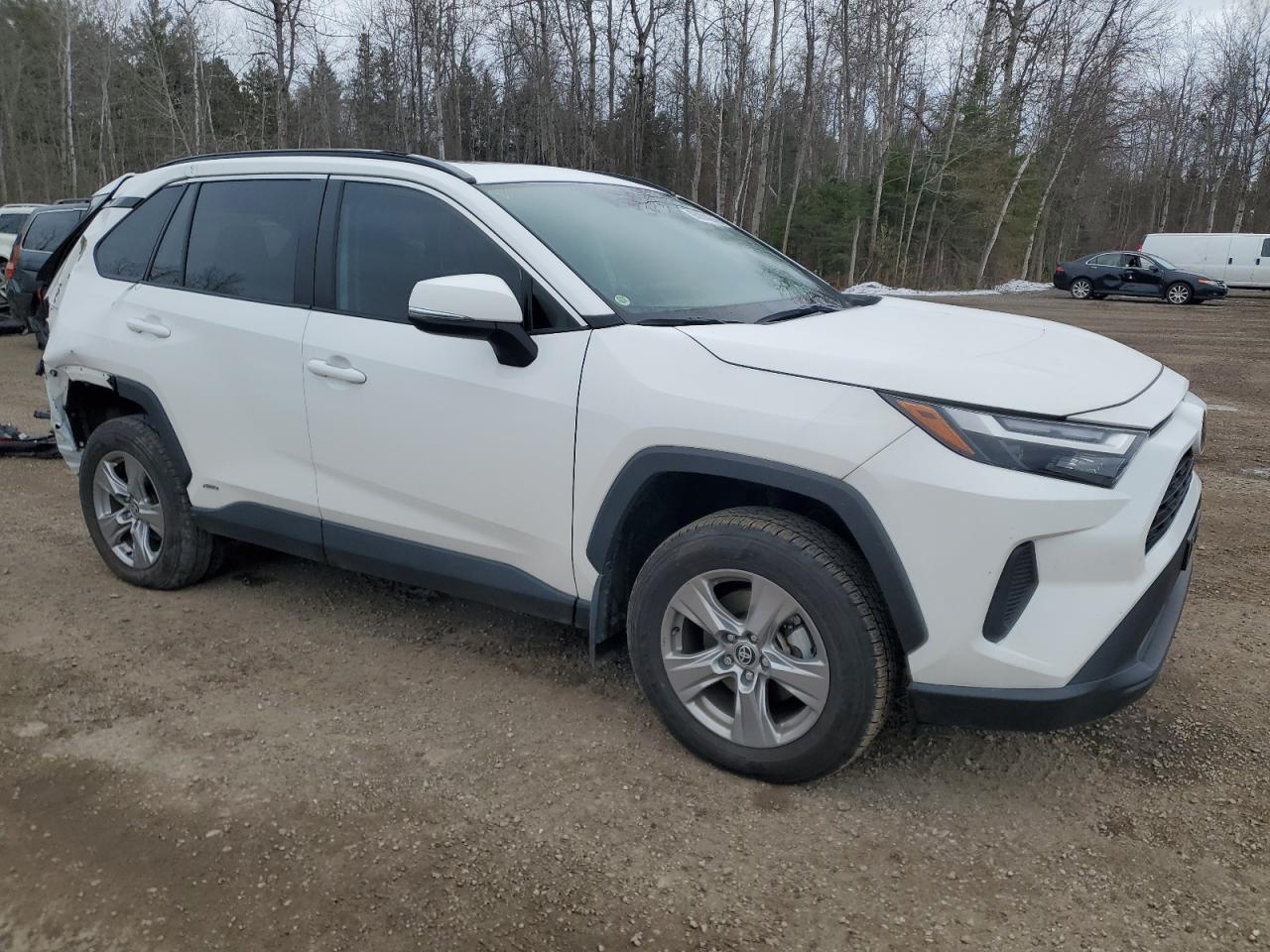 2024 Toyota RAV 4 - zdjęcie 4