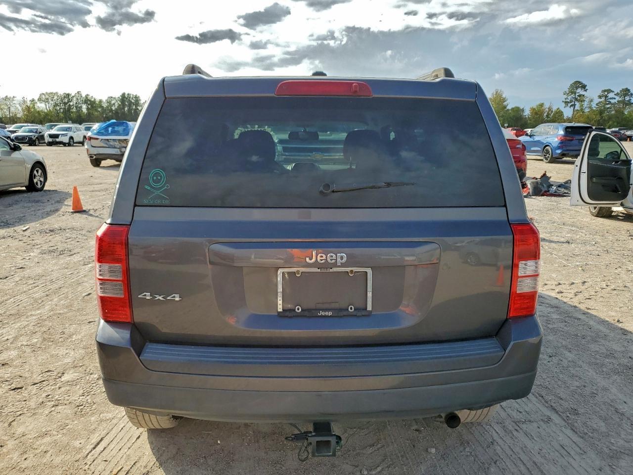 2016 Jeep Liberty (Patriot) - zdjęcie 6