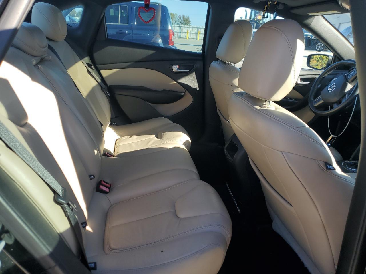 2013 Dodge Dart - zdjęcie 10
