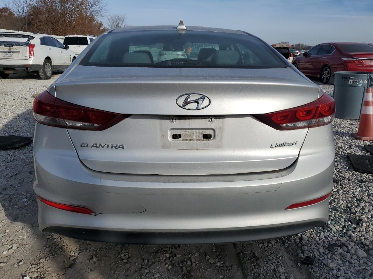 2017 Hyundai Elantra - zdjęcie 6