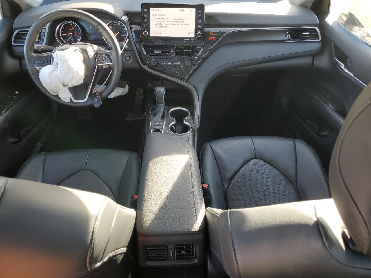 2024 Toyota Camry - zdjęcie 8