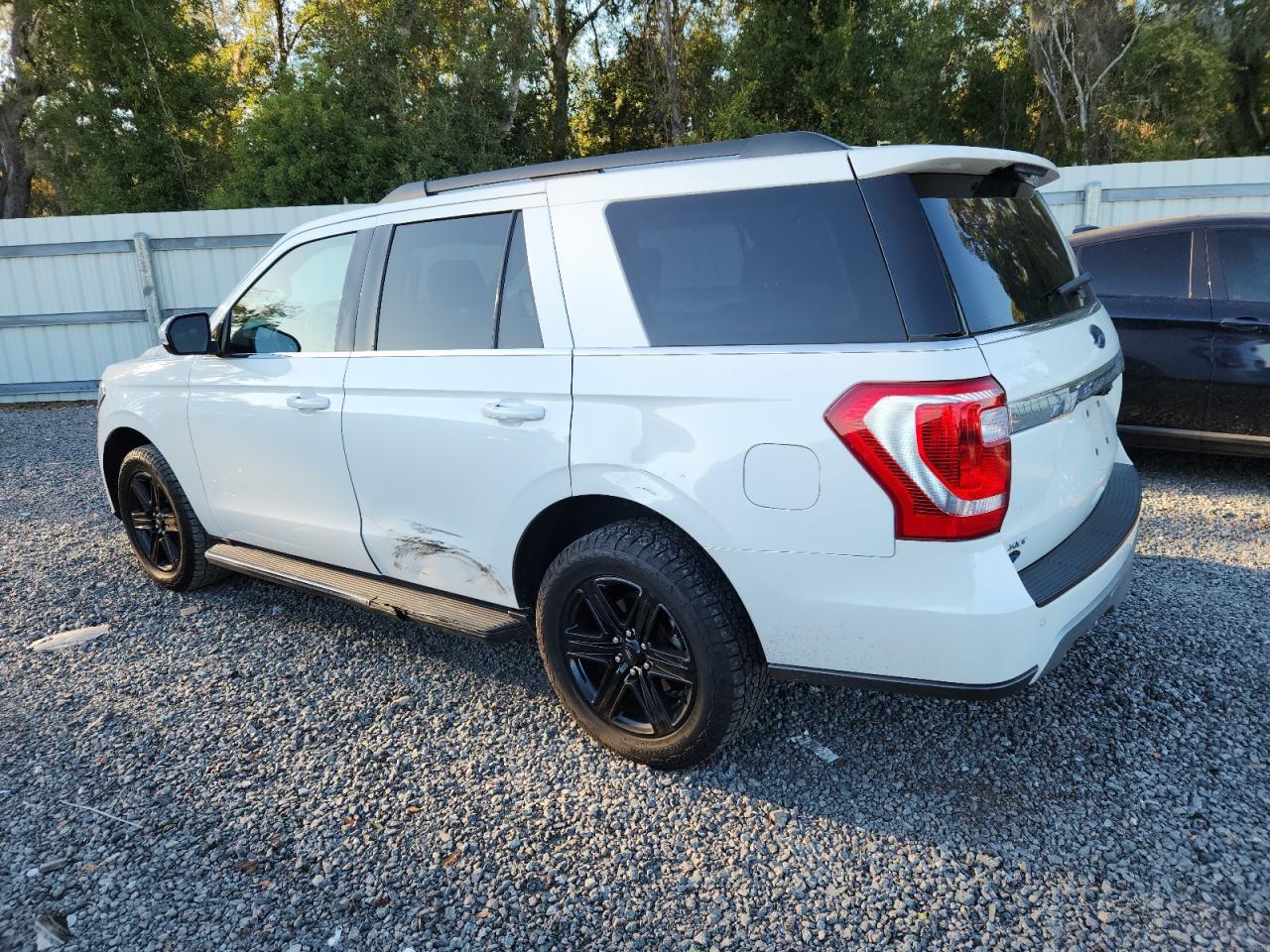 2020 Ford Expedition - zdjęcie 2