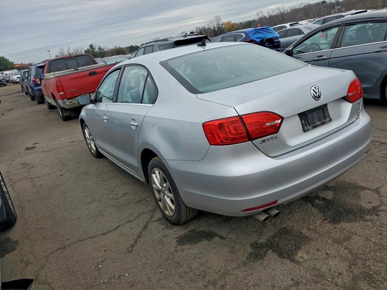 2014 Volkswagen Jetta - zdjęcie 2