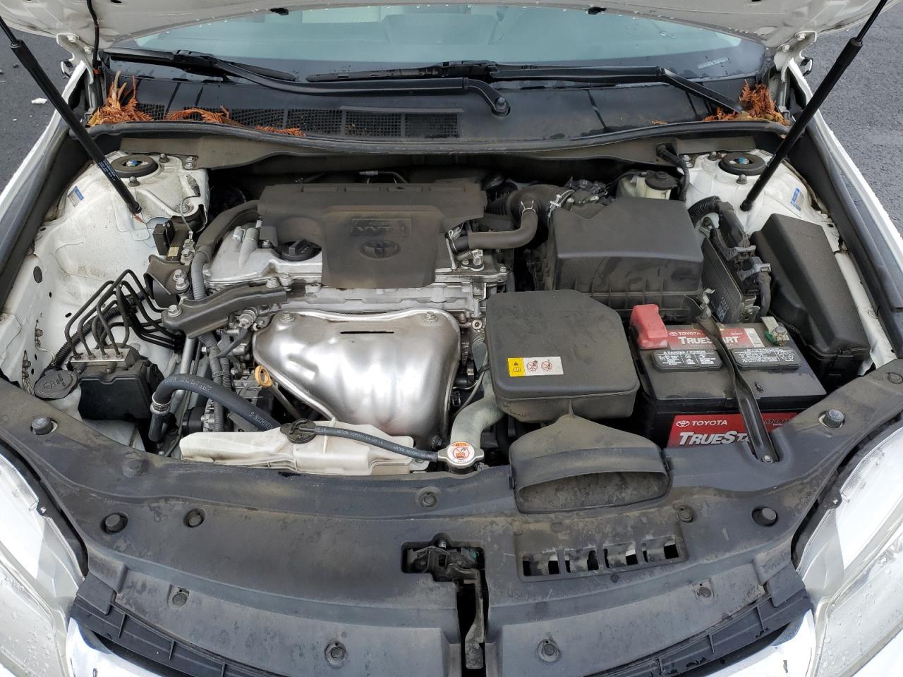 2017 Toyota Camry Le - zdjęcie 11