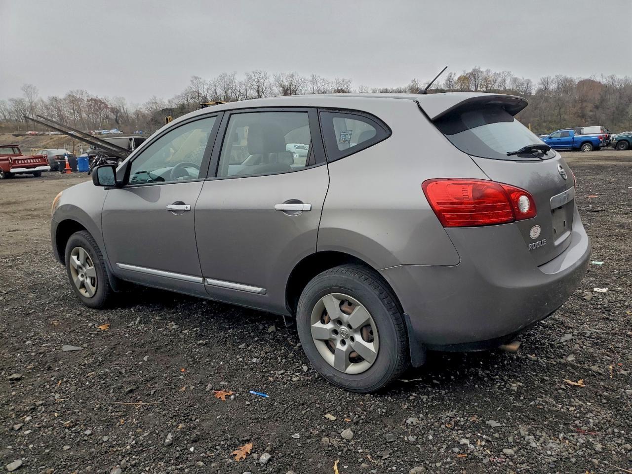 2013 Nissan Rogue - zdjęcie 2
