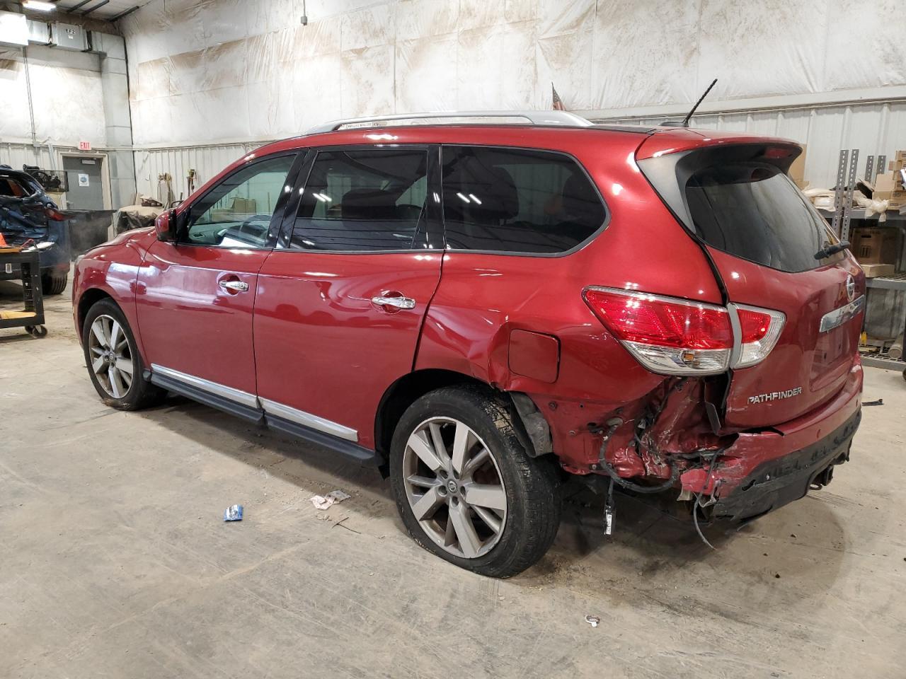 2015 Nissan Pathfinder - zdjęcie 2