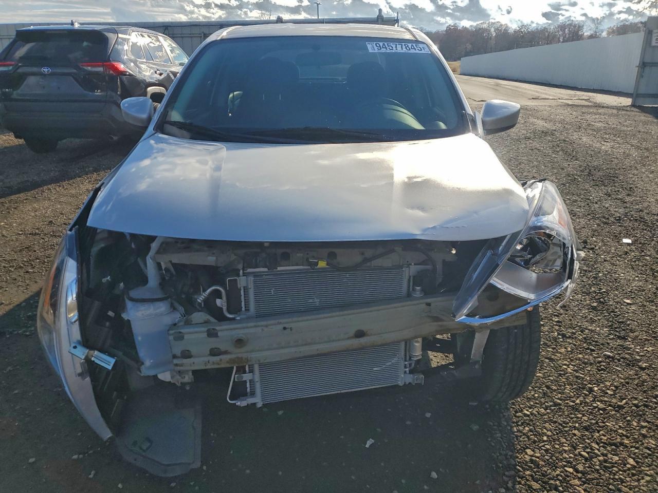 2018 Nissan Versa S - zdjęcie 5