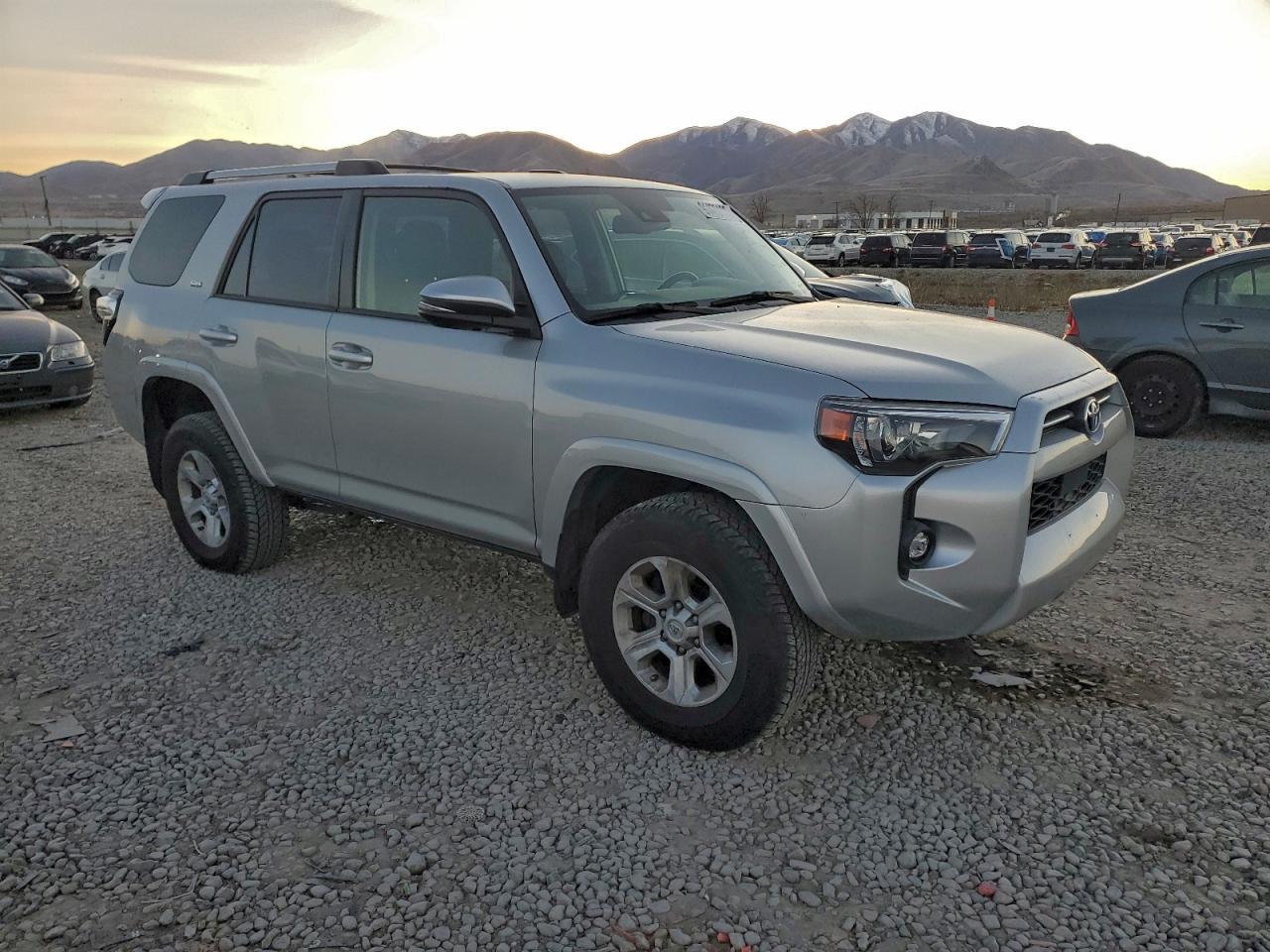 2021 Toyota 4Runner - zdjęcie 4