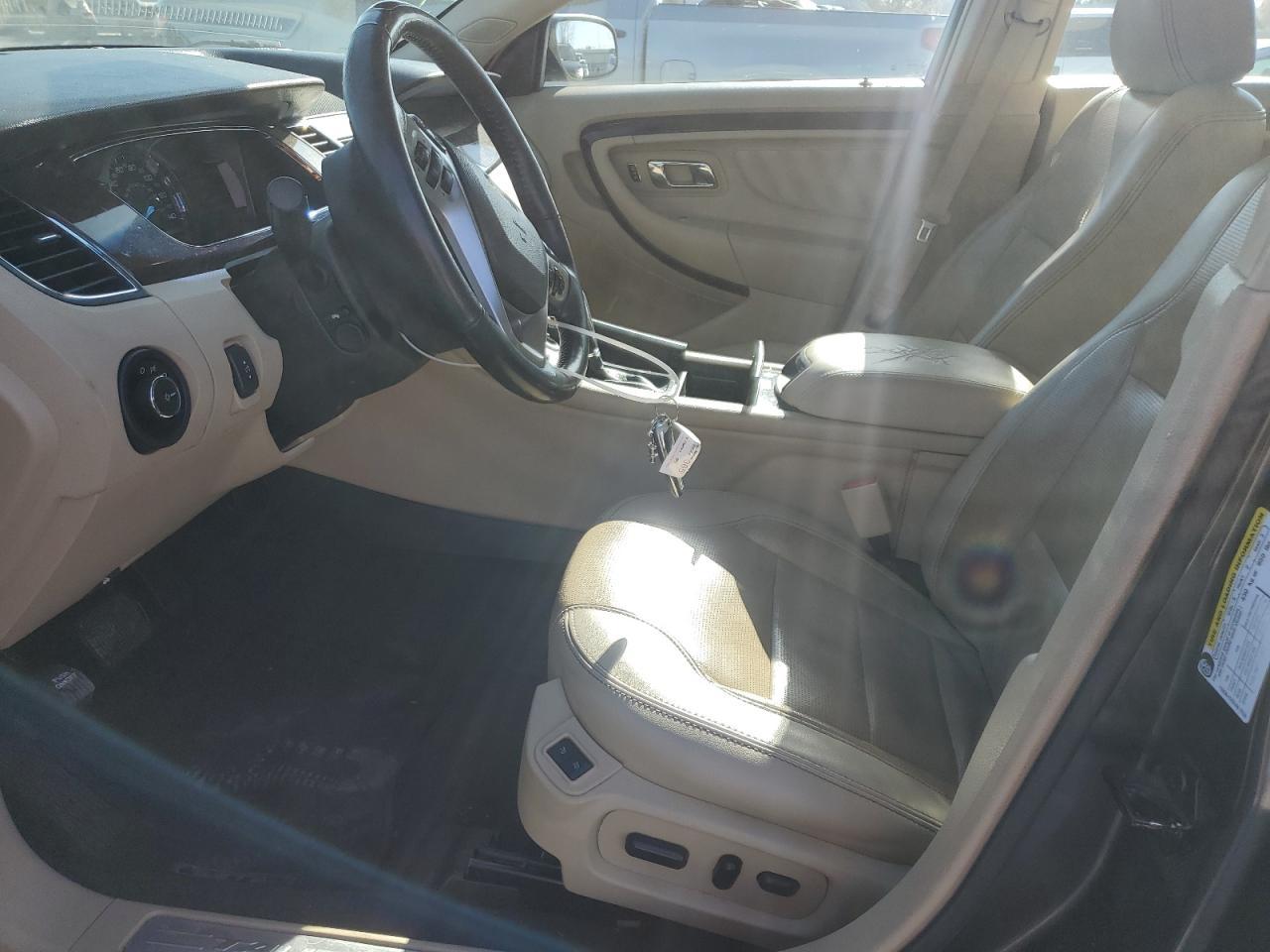 2018 Ford Taurus - zdjęcie 7