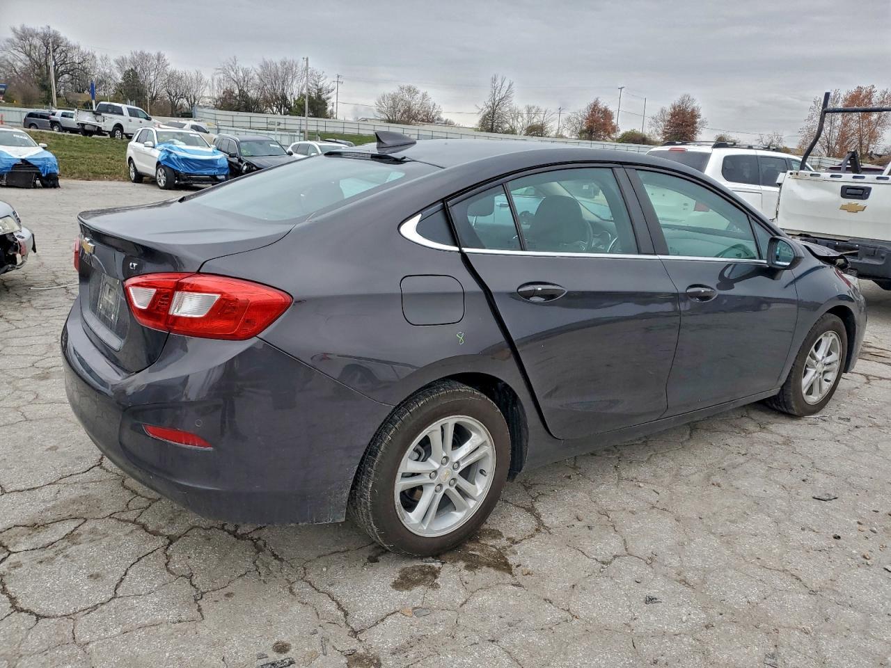 2017 Chevrolet Cruze Lt - zdjęcie 3