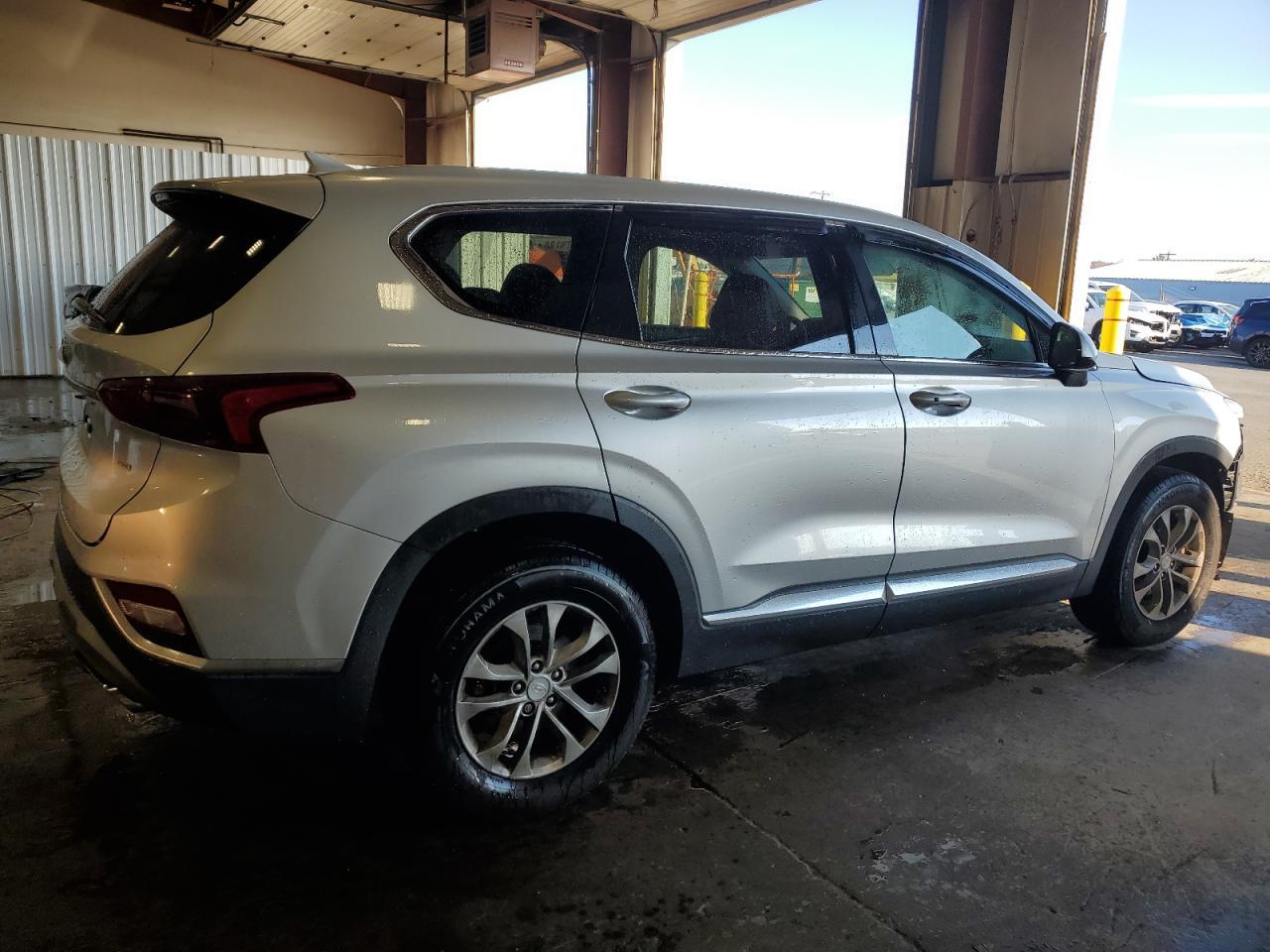 2019 Hyundai Santa Fe - zdjęcie 3