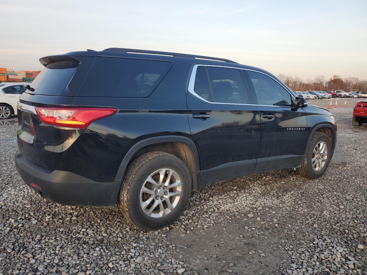 2020 Chevrolet Traverse - zdjęcie 3