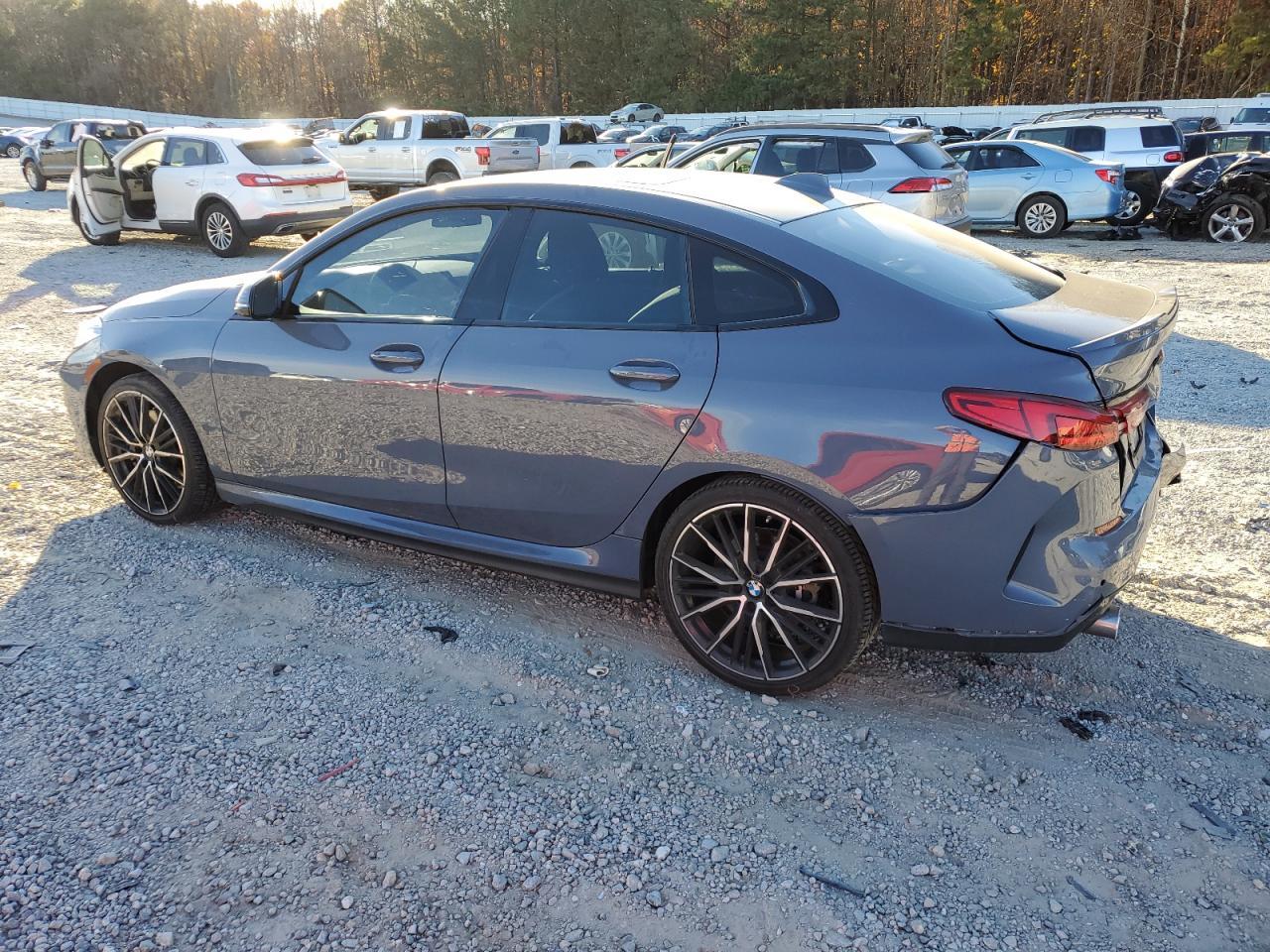 2021 BMW Seria 2 - zdjęcie 2