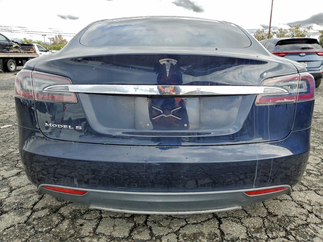 2013 Tesla Model S - zdjęcie 6
