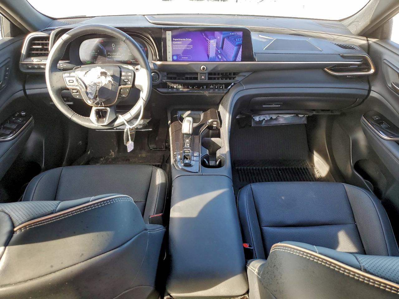 2025 Toyota Crown Signia Xle - zdjęcie 9