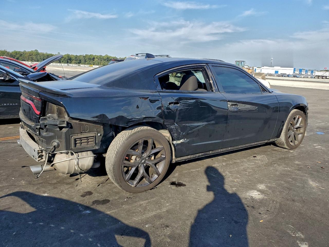 2021 Dodge Charger Gt - zdjęcie 3