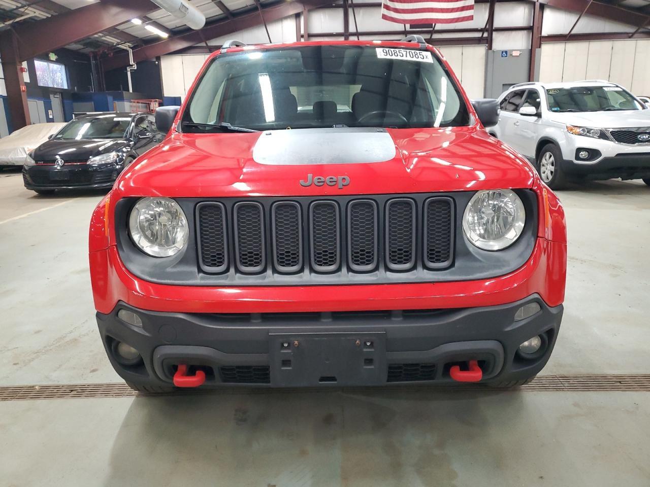 2016 Jeep Renegade Trailhawk - zdjęcie 5