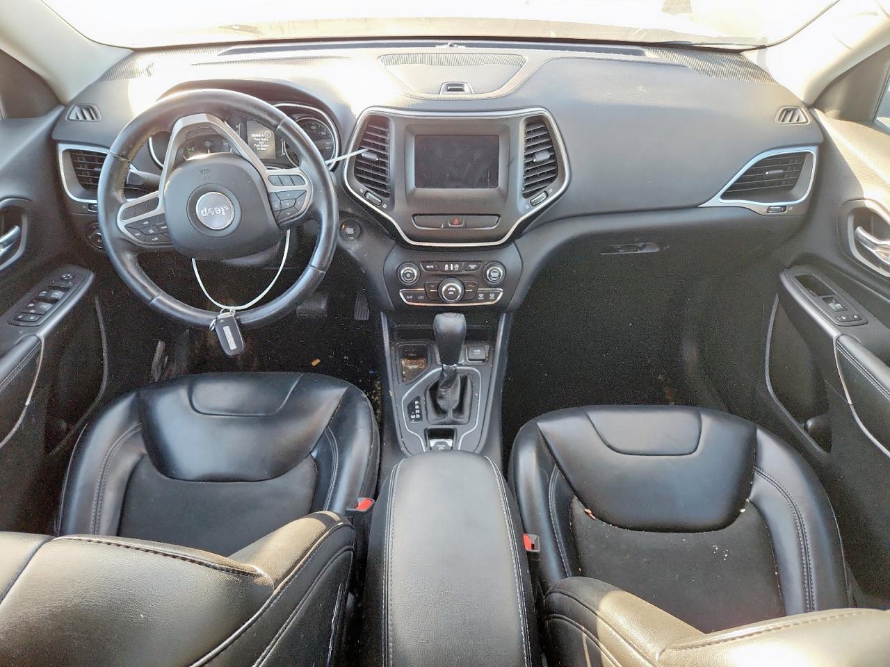 2019 Jeep Cherokee - zdjęcie 8