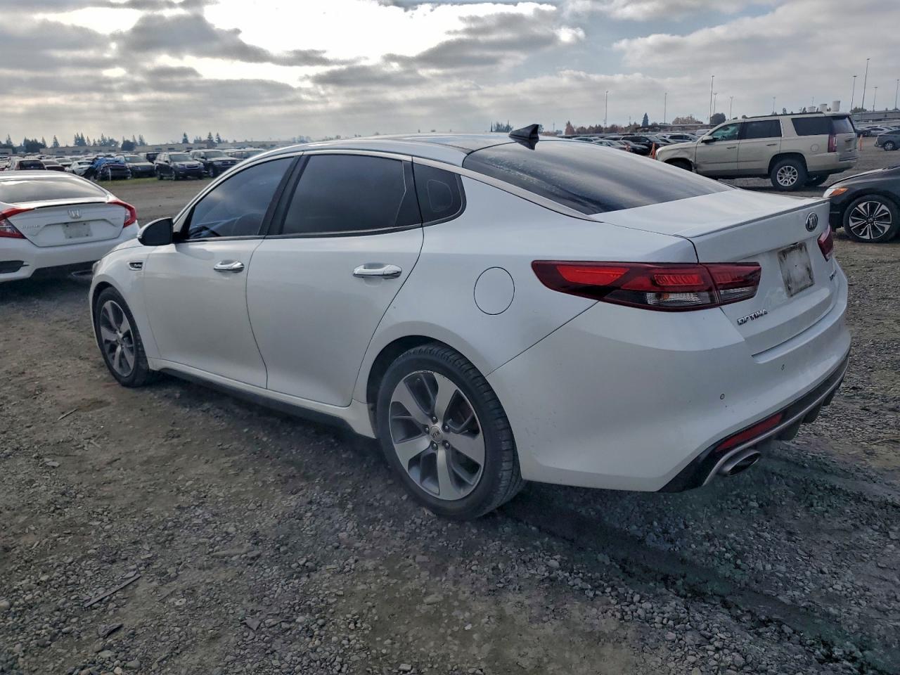 2016 Kia Optima - zdjęcie 2