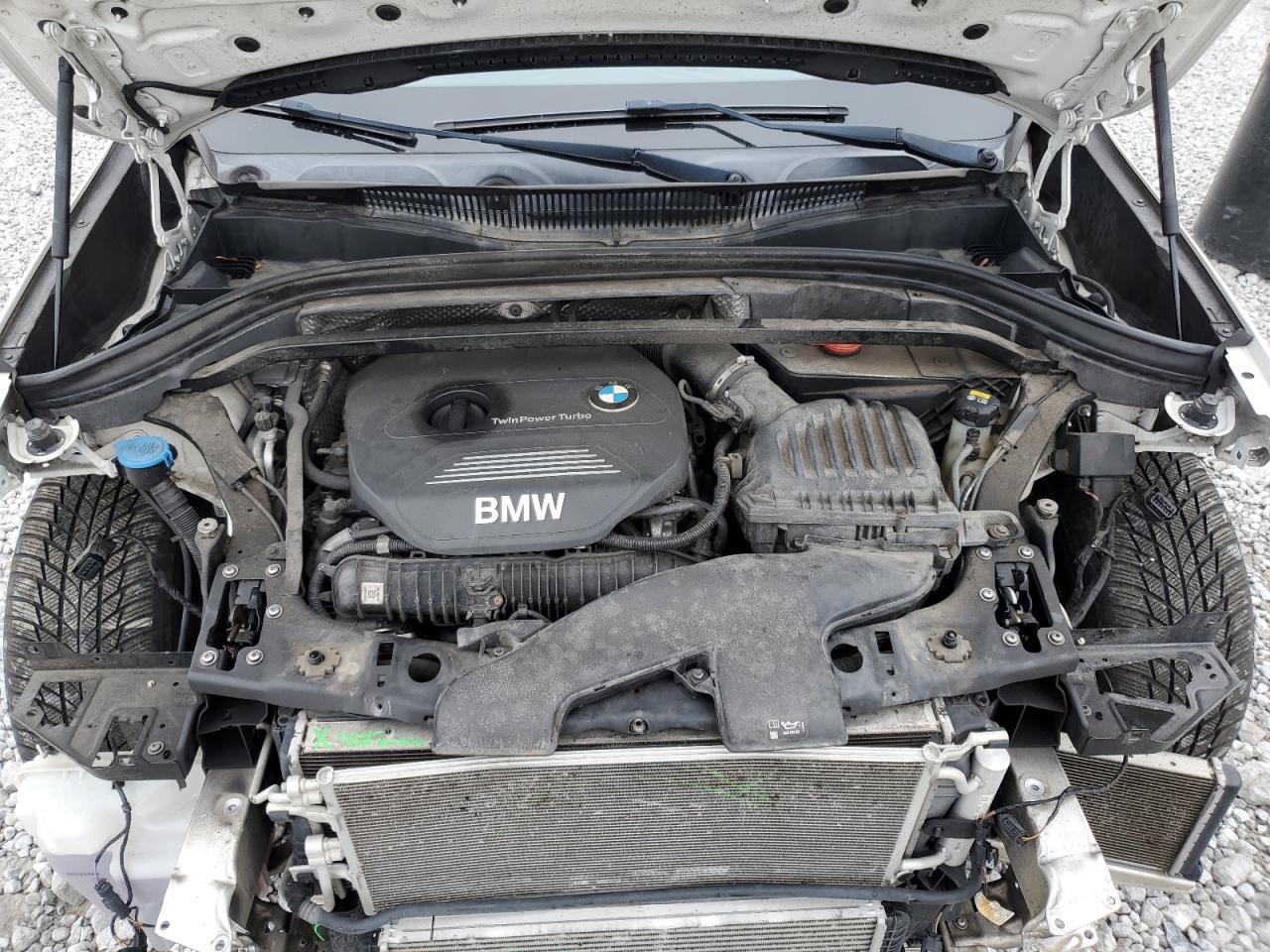 2016 BMW X1 - zdjęcie 12