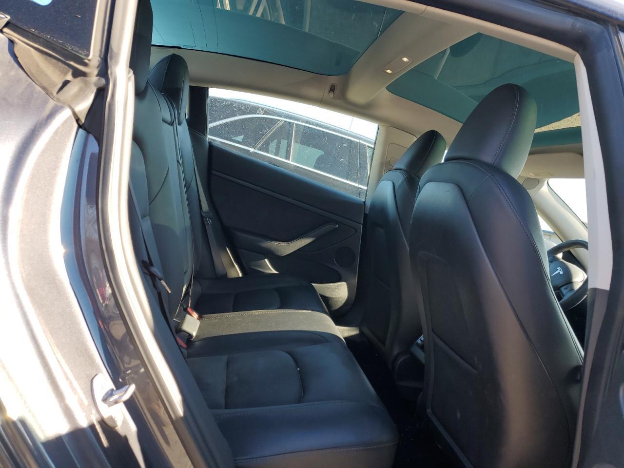 2023 Tesla Model 3 - zdjęcie 10