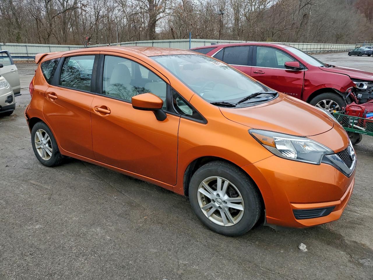 2017 Nissan Versa - zdjęcie 4