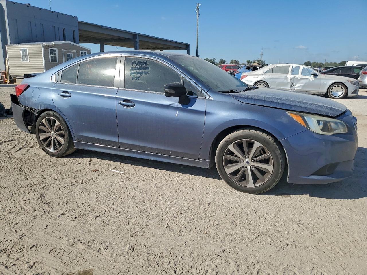 2016 Subaru Legacy - zdjęcie 4